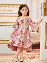 shein-rozowa-zakardowa-sukienka-w-czerwone-kwiaty-6y-65121
