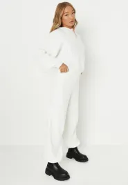 missguided-dzianinowe-spodnie-ecru-ze-sciagaczami-m-33676