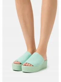 steve-madden-slinky-sandal-mietowe-klapki-na-platformie-39-04004