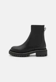 steve-madden-offline-czarne-skorzane-botki-sztyblety-z-cyrkoniami-39