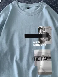 shein-niebieski-bawelniany-t-shirt-z-kolorowym-nadrukiem-the-past-m-033