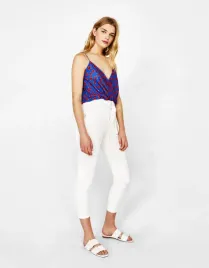 bershka-body-na-ramiaczkach-kwiaty-xs-87447