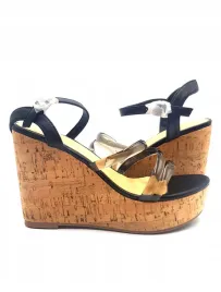 truffle-collection-sandaly-wide-fit-z-paskami