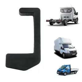 plastik-prawy-naroznik-belki-tyl-pasazera-ford-transit-tourneo-2000-2026