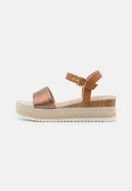 anna-field-brazowe-sandaly-na-koturnie-lato-praca-na-co-dzien-37-04110