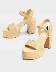 bershka-sandaly-platforma-raffia-na-obcasie-40-1521031-knt229