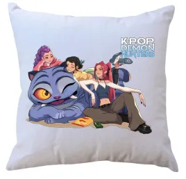poduszka-z-wkladem-k-pop-demon-hunters-producent