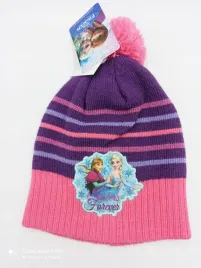 kolorowa-czapka-frozen-w-paski-z-pomponem