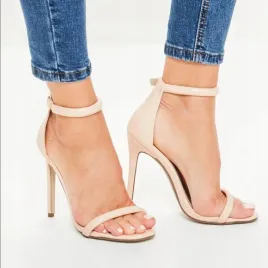 missguided-sandaly-szpilka-z-zaokraglonym-paskiem-r-40