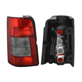 lampa-tylna-lewa-drzwi-tyl-kierowcy-citroen-berlingo-peugeot-partner-96-07