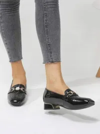 shein-czarne-polbuty-lakierowane-obcas-38-204