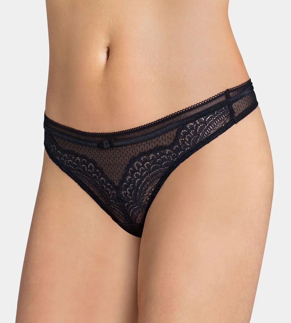 majtki-stringi-triumph-beauty-full-darling-string-42