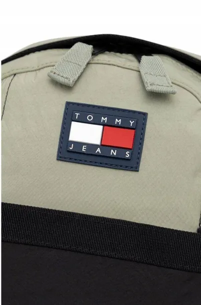 tommy-hilfiger-plecak-cechy-dodatkowe-na-zamek