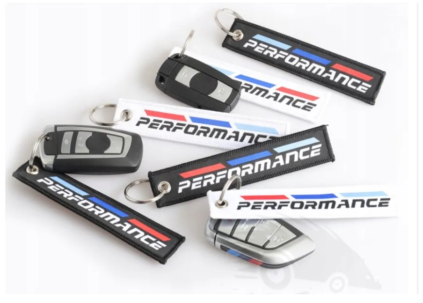 brelok-breloczek-do-kluczy-m-performance-do-bmw-bialy-szerokosc-produktu-14-5-cm