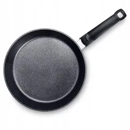fissler-adamant-comfort-patelnia-aluminiowa-24cm-powlekana-odksztalcona
