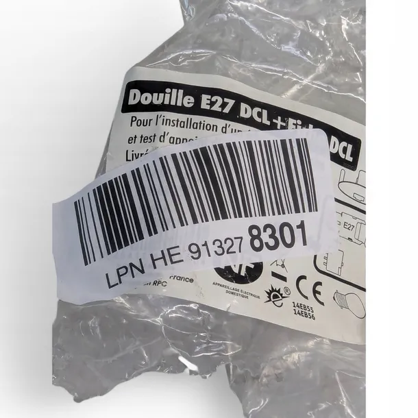 gniazdo-e27-wtyczka-dcl-6a-250v-stan-powystawowy