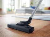 odkurzacz-philips-xb2140-09-konstrukcja-gumowe-kolka