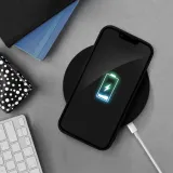 etui-silikonowe-iphone-16-czarne-dedykowany-model-iphone-16