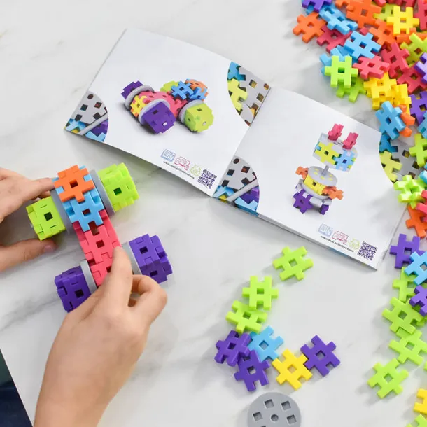 klocki-konstrukcyjne-meli-constructor-600-el-material-plastik