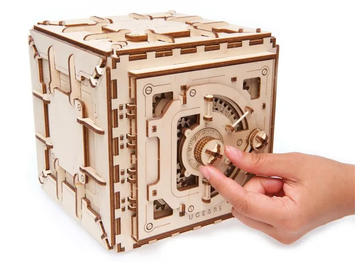 puzzle-3d-skarbonka-sejf-ugears-marka-ugears
