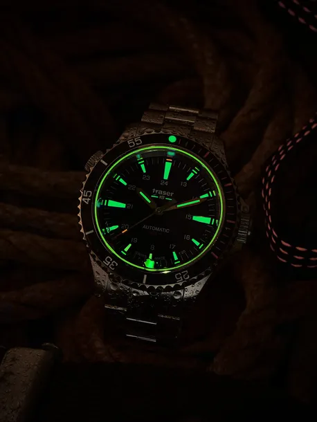 traser-h3-110321-p67-diver-automatic-zegarek