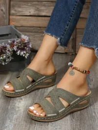 shein-zielone-klapki-na-koturnie-z-ozdobnym-haftem-ekoskora-39-79751