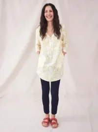 white-stuff-lniana-biala-tunika-w-zolte-wzory-guziki-46-36035