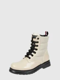tommy-hilfiger-bezowe-lakierowane-botki-za-kostke-32-07600