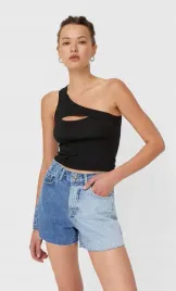 stradivarius-czarny-gladki-top-na-jdeno-ramie-m-3001