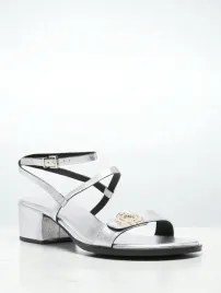 srebrne-metaliczne-skorzane-sandaly-na-klocku-casual-lato-praca-40-00650