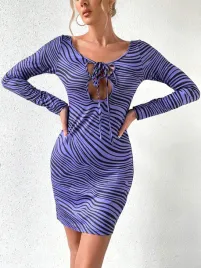 shein-fioletowo-czarna-sukienka-z-wiazanym-dekoltem-wzor-zebra-s-91114