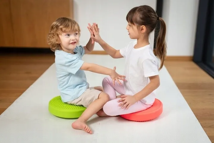 poduszka-sensoryczna-czerwony-marka-tullo