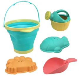 wiaderko-do-piaskownicy-z-zabawkami-zielone