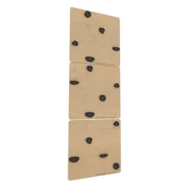 scianka-wspinaczkowa-kwadrat-3-drewno-chwyty-czarne