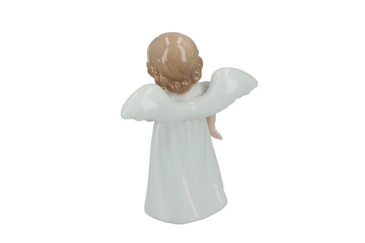 figurka-dziewczynka-material-wykonania-porcelana