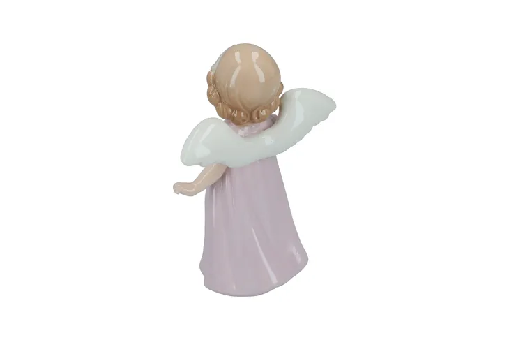 figurka-dziewczynka-material-wykonania-porcelana