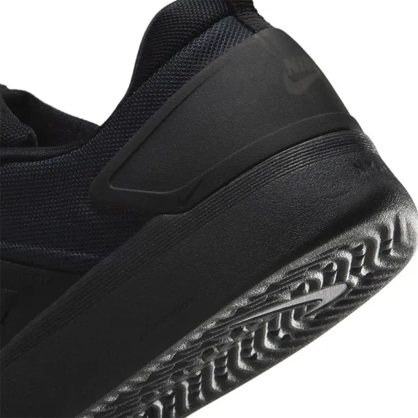 zoom-marka-nike