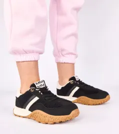 czarne-sneakersy-ocieplane-z-futerkiem-sanna