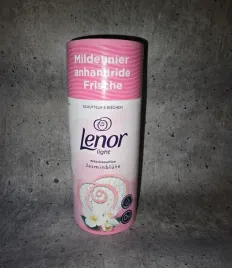 granulki-zapachowe-lenor-jasminblute-155g-de