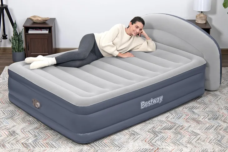 dmuchany-materac-bestway-671bd-akcesoria-w-zestawie-brak