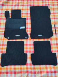 oryginalne-dywaniki-rypsowe-mercedes-benz-w204-s204