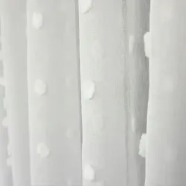 firanka-sable-ecru-150x300-cm-z-pomponikami-plusz-na-tasmie-i-tunel-mleczna