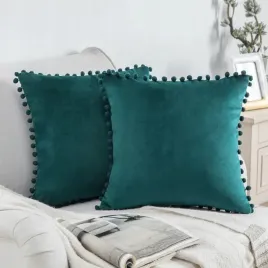 stylowa-poszewka-welur-pomponiki-ciemnozielona-40x40-boho-ozdoba-wnetrza