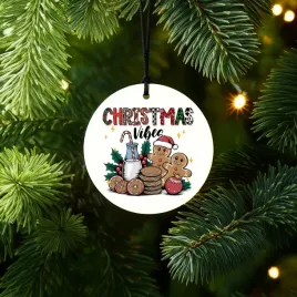 biala-bombka-choinkowa-christmas-vibes-swiateczna-ozdoba-z-pierniczkami