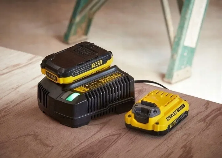 ladowarka-stanley-fatmax-sfmcb12-18v-v20-2-0a-model-telefonu-inny-model