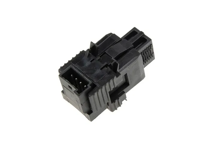wlacznik-swiatel-stop-bmw-7-e65-e66-e67-2003-2004-2005-2006-2007-2008