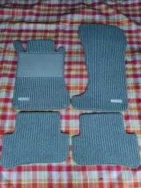 oryginalne-dywaniki-rypsowe-mercedes-benz-w203-s203-4matic