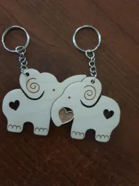 drewniany-brelok-breloczek-dla-par-slonik-baza-ze-sklejki-do-kluczy