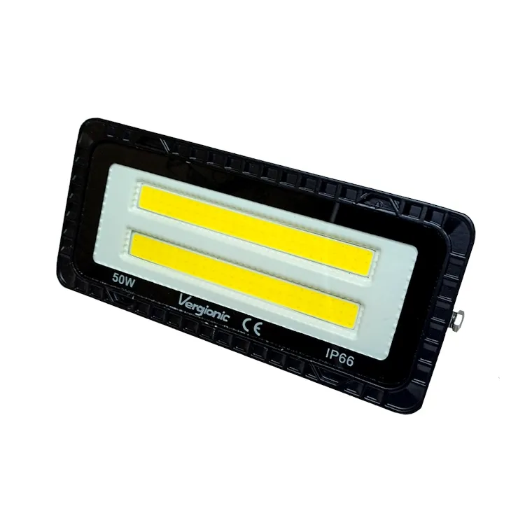 halogen-bialy-zimny-4750-lm-50-w-stan-nowy