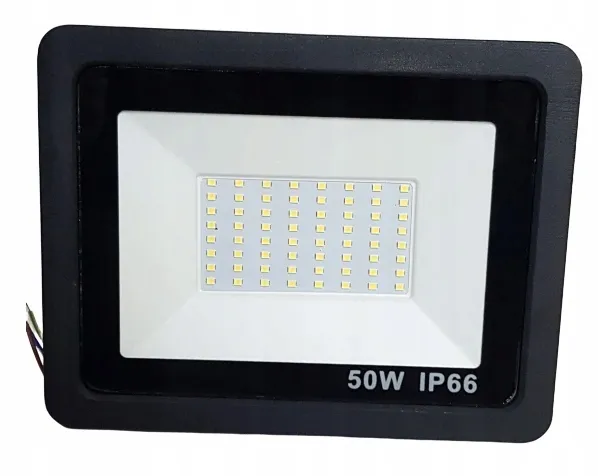 halogen-bialy-zimny-4750-lm-50-w-stan-nowy-marka-interlook